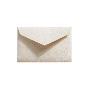 Vintage Umschlag mit Leinenstruktur, elegantes retro Spezialpapier Briefkuvert, ideal.