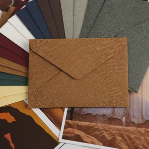 Ensemble d'enveloppes texture lin, papeterie retro triangulaire occidentale, rangement papier special