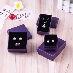 Elegante paarse gestructureerde papieren sieraden geschenkdozen voor ringen en kettingen