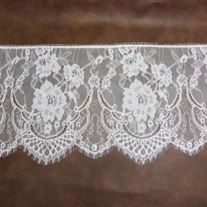 Weisse Wimpernspitze Borte Stoff fuer Brautkleid Naehen Handwerk DIY Blumendekor
