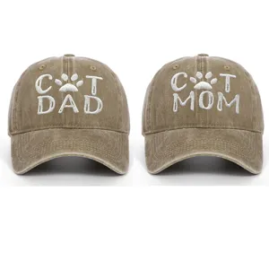 Vista detallada del juego de gorras de béisbol de algodón bordadas Cat Mom y Cat Dad