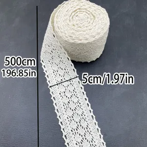 Witte katoenen kantband rol, 500cm lang en 5cm breed, ideaal voor DIY naaien en geschenkverpakking.