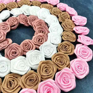 Capullos de rosas de cinta hechos a mano, accesorios florales DIY de 4cm para ropa.
