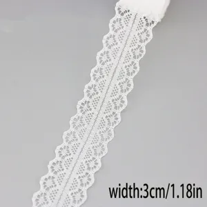 Weißes Spitzenband mit feinem Hohlmuster, 3 cm breites Wellenband für DIY Nähen und Handarbeit.