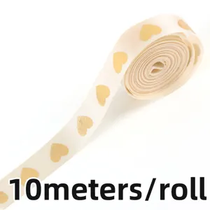 Goud hart print lint 2.5cm beige satijn rol 10 meter voor cadeauverpakking en knutselen.