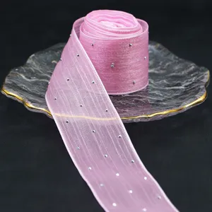 4cm rosa Strass Mesh Band Detail, geprägter Stoffstreifen für kreative Geschenkverpackung.