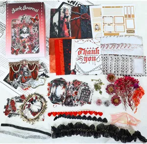 Vintage junk journal knutselset met retro achtergrondpapier, gedroogde bloemen en stickers.