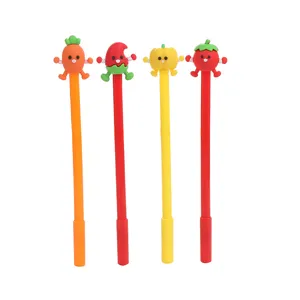Lot de quatre stylos gel créatifs en forme de légumes avec carotte, tomate et citrouille