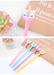 Vue détaillée de stylos gel licorne donut mignons en diverses couleurs pastel