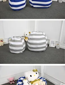 Sac de rangement en toile pour jouets pouf raye pour peluches et couvertures.