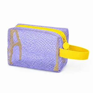 Lila Netz Kosmetiktasche mit gelbem Reißverschluss, tragbare Make-up Aufbewahrungstasche.
