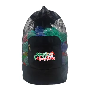 Sac de plage noir en filet avec balles colorées et motif de Noël pour jouets.