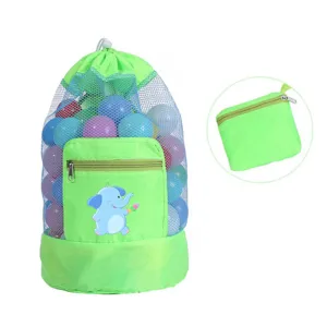 Sac de plage en filet vert avec cordon, poche zippée à l'avant et motif éléphant mignon.
