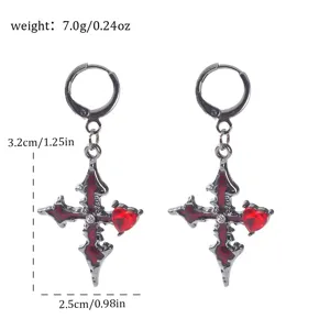 Dunkle gotische Kreuz Ohrringe mit rotem Herz Kristall, Punk Stil Metall Ohrhänger für Damen.