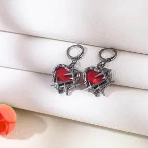 Dunkle Punk rote Herz Kreuz Stern Ohrringe gotische Metall Stil Schmuck Detailansicht