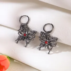 Dunkle gotische Schmetterling Ohrringe mit rotem Stein, Punk Stil Ohrringe für Frauen Schmuck.