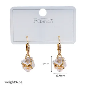 Elegant floral drop earrings with sparkling rhinestones, exquisite design for daily wear.
