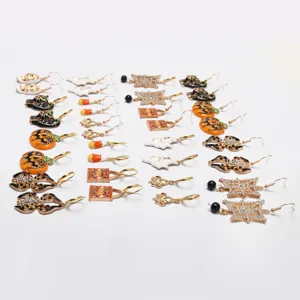 Halloween theme alloy rhinestone earrings set, cute pumpkin ghost spider drop ear hooks.