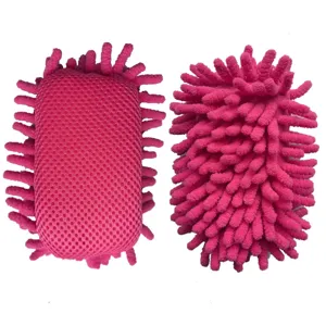 Rosa Chenille Reinigungsschwamm mit Netzgewebe, doppelseitiges Design für vielseitige Reinigungsarbeiten.