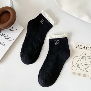 Calzini in cotone nero con polsini con volant e ricamo a cuore per donna moda primaverile