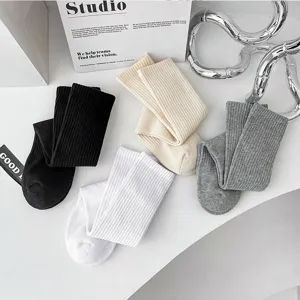 Men's solid color ribbed mid-calf cotton socks in four classic colors, detail display.