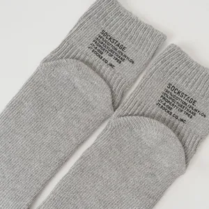 Grey ribbed cotton short socks with logo print, detailed knit texture and comfortable fit.