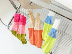 Women spring summer contrast color distressed ribbed mid tube socks casual fashion cotton socks