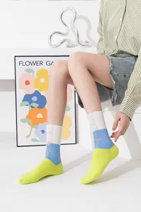 Women color-blocked ripped socks, spring and summer fashion mid-tube casual hosiery.