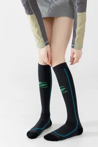 Breathable mesh compression sports socks for women running fitness yoga athletic training calves.