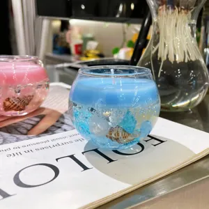 Vela aromatica de gel en bol de vidrio con conchas perlas y cristales para decoracion de hogar