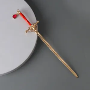 Chinees stijl zwaard haarspeld met rode imitatie edelsteen hanger, minimalistische haaraccess.