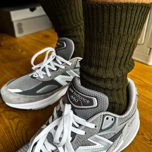 Solid color cargo mid-calf socks for men and women, Japanese vintage ribbed knit design.