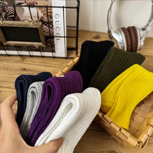 Casual solid color mid-tube socks for men and women, Japanese vintage ribbed workwear socks.