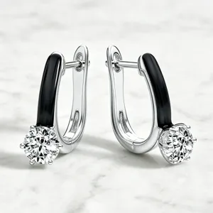 Elegante Creolen aus S925 Sterlingsilber mit schwarzer Emaille und klarem Rundzirkonia