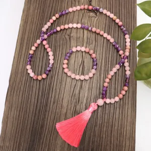 Conjunto de collar de 108 cuentas mala de cuarzo rosa y amatista con borla rosa