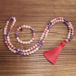 Set collana 108 grani in quarzo rosa e ametista con nappa rossa e braccialetto