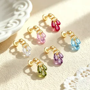 Boucles d'oreilles en argent 925 en forme de grappe avec gouttes de zircon colorées.
