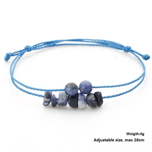 Detailansicht des verstellbaren Armbands mit blauen Sodalith-Steinen, max. 26 cm