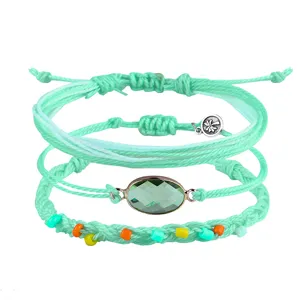 Bohemien Armband-Set aus mintgrünem Wachsfaden mit Glaskristall und bunten Perlen