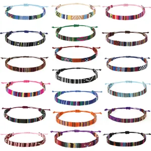 Handgefertigtes Gewebtes Stoff Ethnic Freundschaftsarmband Boho Mehrfarbig Streifen Geometrisch Verstellbares Kordelzug Seilarmband Unisex Schmuck