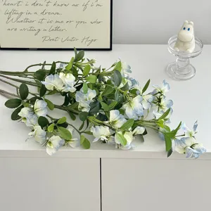 Bouquet de fleurs de pois de senteur artificielles bleu et blanc decoration salon pour maison