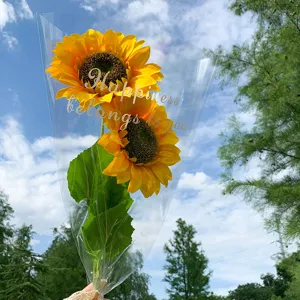 Bouquet de tournesols artificiels magnifique pour la décoration intérieure et les mariages.