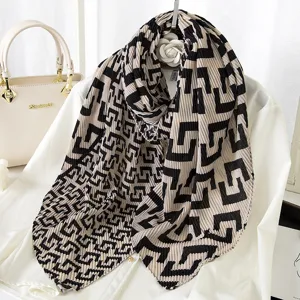 Chic pleated geometric pattern scarf, elegant winter warm shawl, versatile fashion accessory.