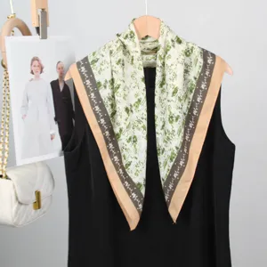 Damen Frühling Sommer quadratisches Seidentuch grüner Blumenmuster eleganter Schal.