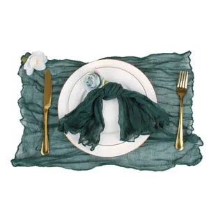 Emerald green wrinkled gauze napkin and placemat set for elegant wedding party decor