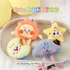 Simpatici ciondoli in peluche a forma di sole, stella, luna e nuvola per borse.