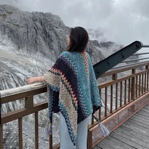 Women's Ethnic Style Thickened Warm Shawl Large Scarf Retro Geometric Pattern Poncho With Tassels Imitation Cashmere Travel Wrap