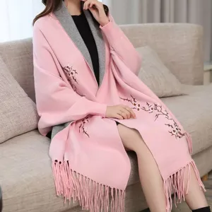 Scialle con ricamo di prugna e maniche, mantella reversibile calda in finto cashmere