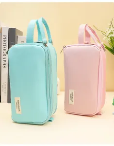Zwei minimalistische Federmäppchen mit großem Fassungsvermögen in Rosa und Blau Tönen