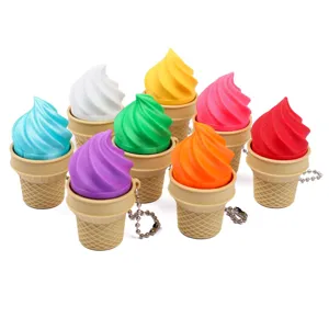 Llaveros coloridos de cono de helado impresos en 3D para el alivio del estrés diario